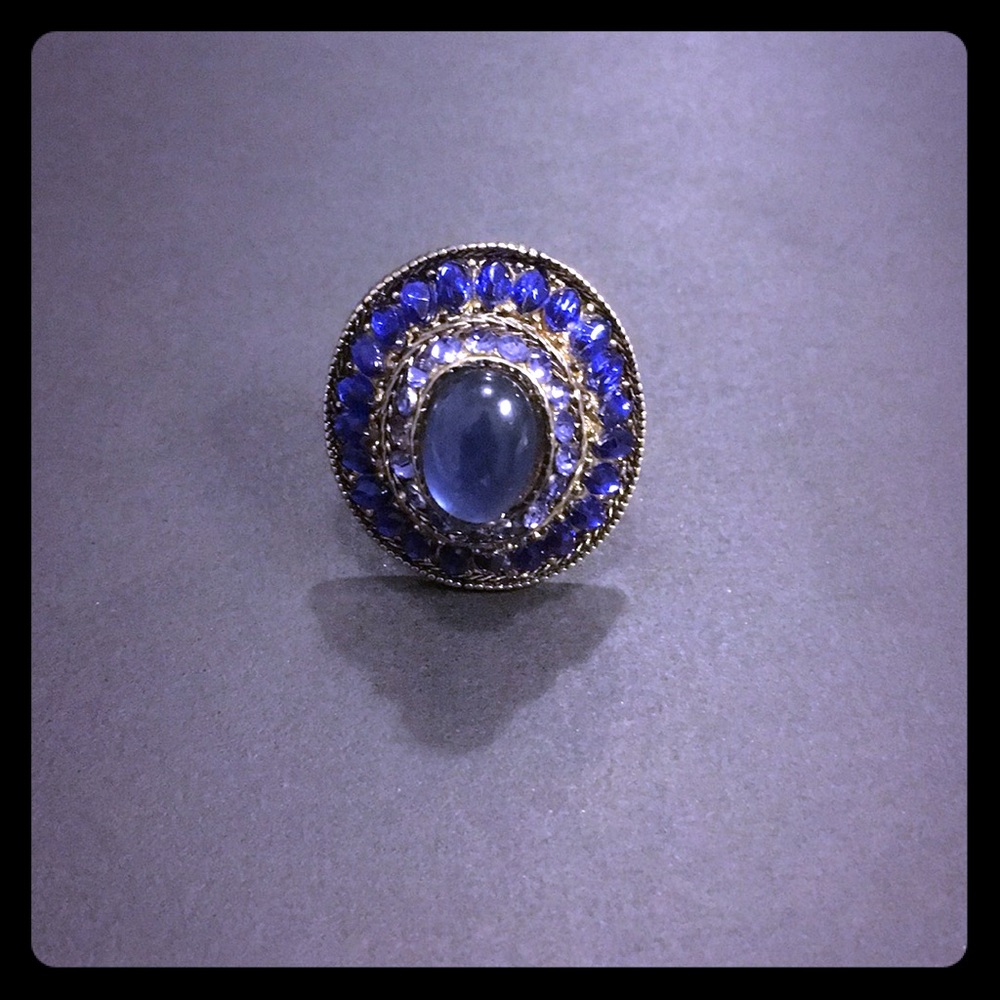 Blue Multi Stone Gold Tone Cocktail Ring Size 5.5